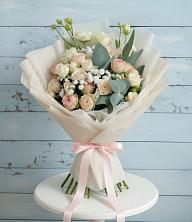 Букет цветов из:  Розы и Лизиантусы в Пристень