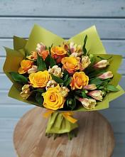 Букет цветов из:  Альстромерии и Розы в Пристень