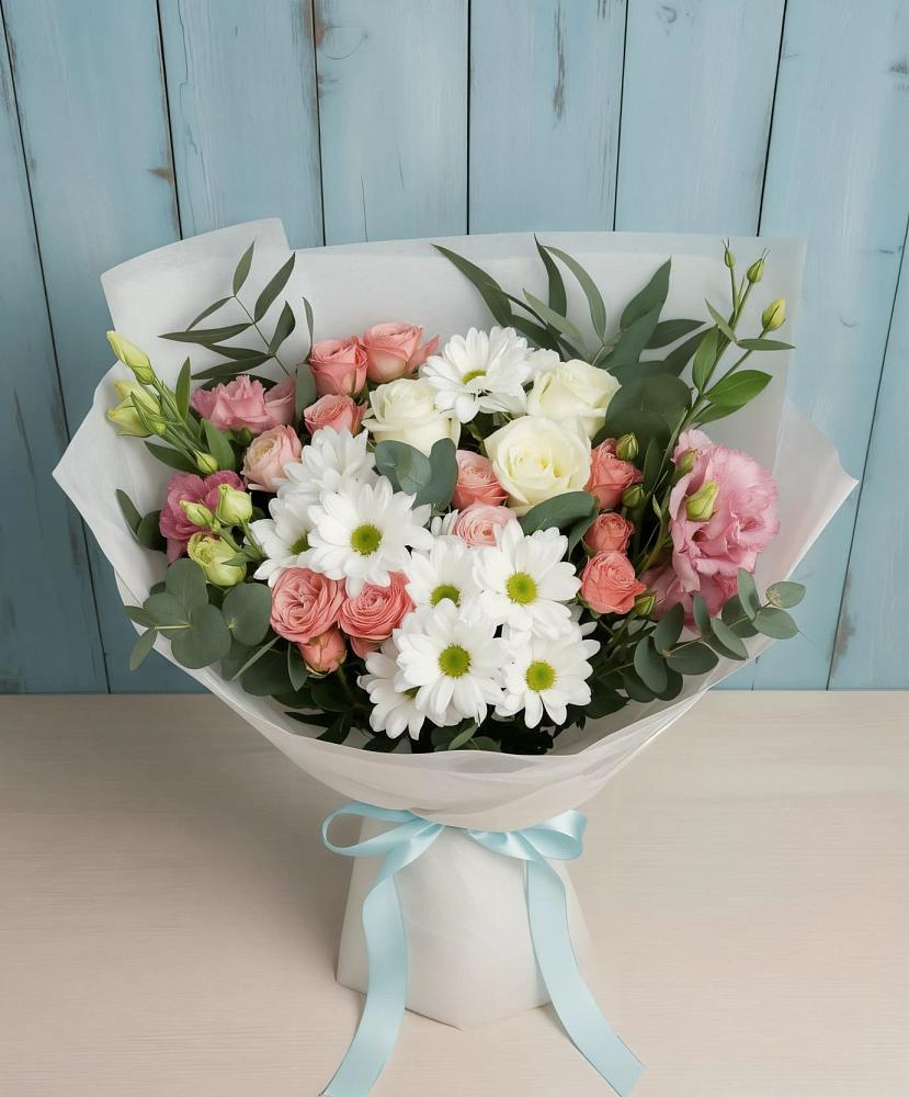 Букет цветов из: Розы, Лизиантусы и Хризантемы в Пристень