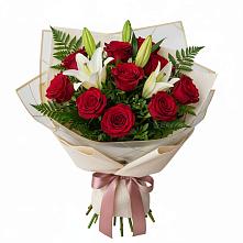 Букет цветов из:  Лилии и Розы в Пристень