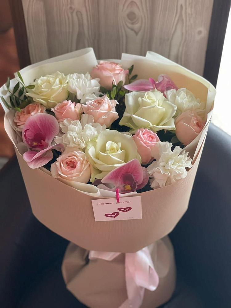 Букет цветов из: Орхидеи, Розы и Гвоздики в Пристень