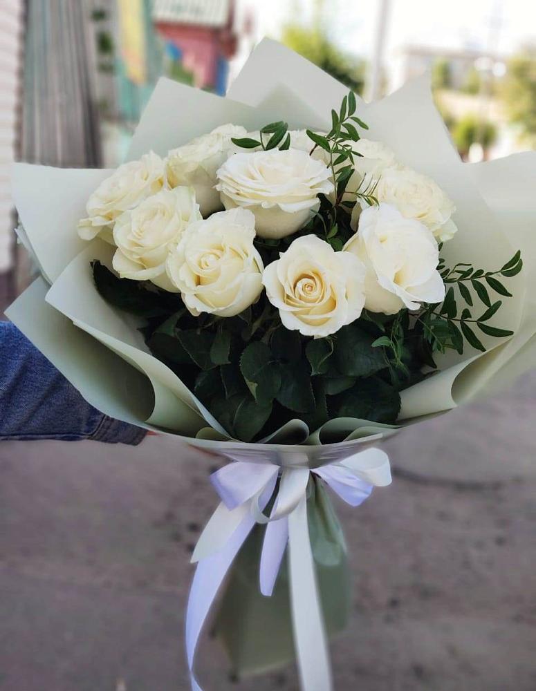 Букет Белые розы Проуд в Пристень
