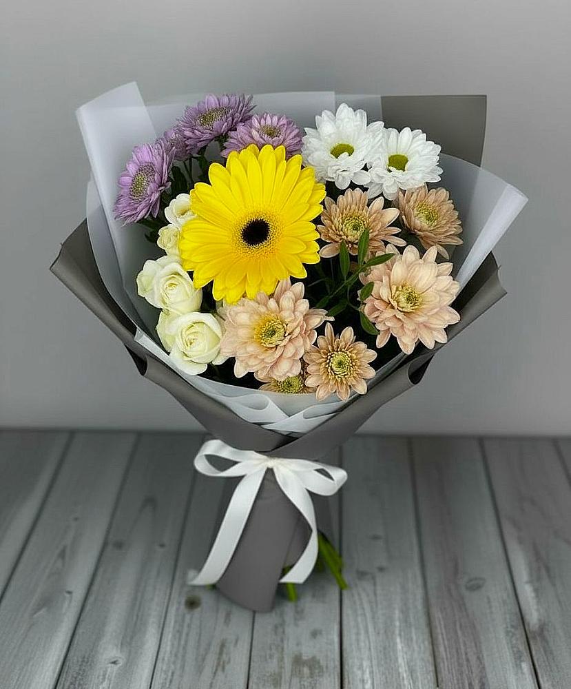 Букет цветов из: Розы, Герберы и Хризантемы в Пристень