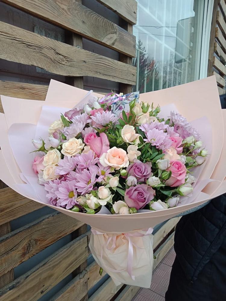 Букет цветов из: Розы и Хризантемы в Пристень