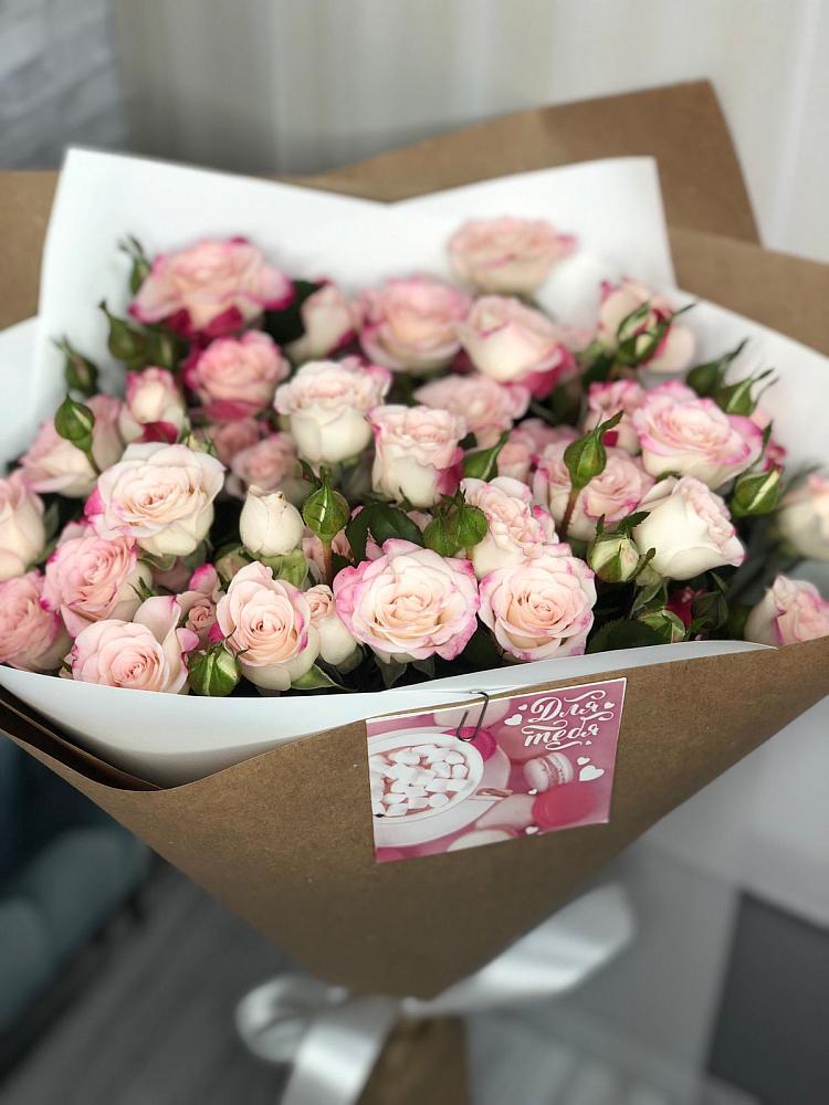 Букет цветов из: Розы в Пристень