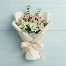 Букет цветов из:  Альстромерии в Пристень