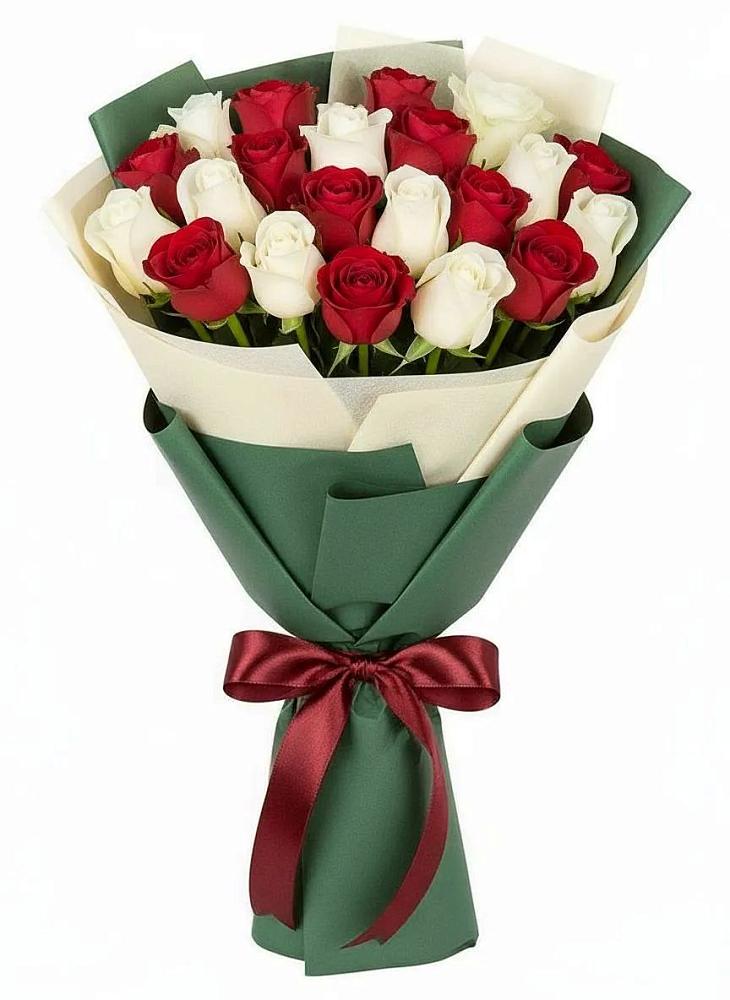 Букет Микс из красных и белых роз в Пристень