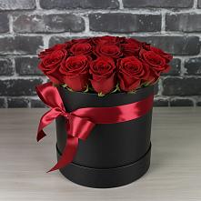 Цветочная композиция из Розы в шляпной коробке в Пристень