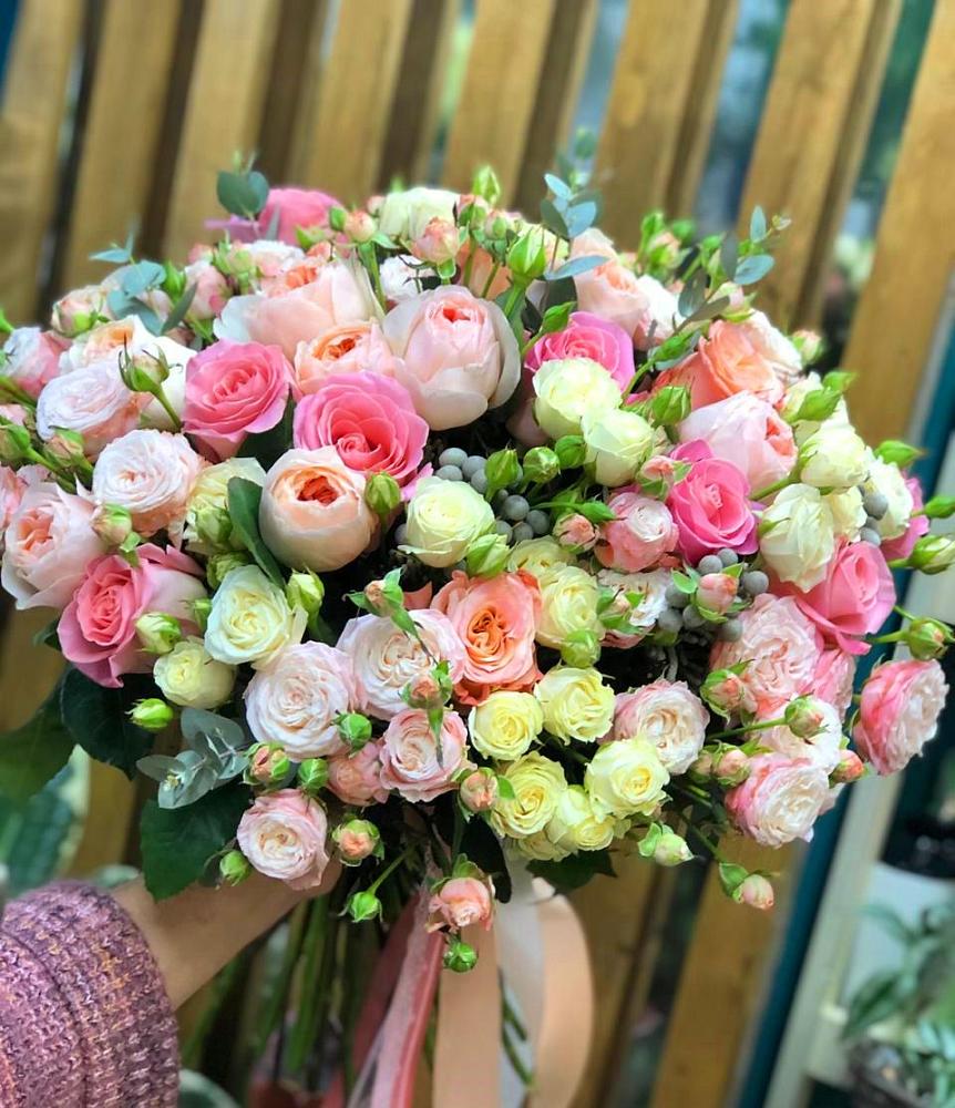 Букет цветов из: Розы в Пристень