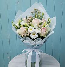 Букет цветов из:  Розы и Лизиантусы в Пристень