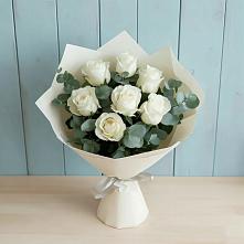 Букет Белые розы в Эвкалипте в Пристень