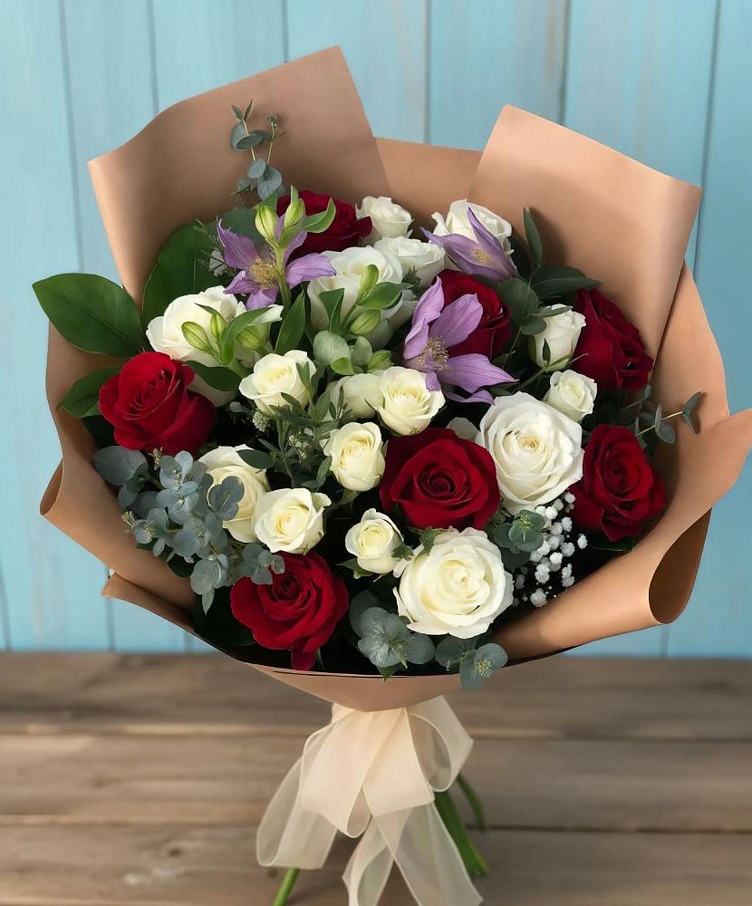 Букет цветов из: Розы и Альстромерии в Пристень